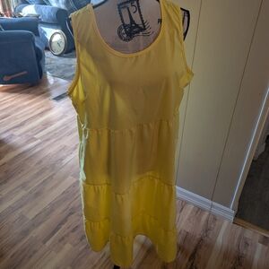 Yellow Sleeveless Dress With Layers